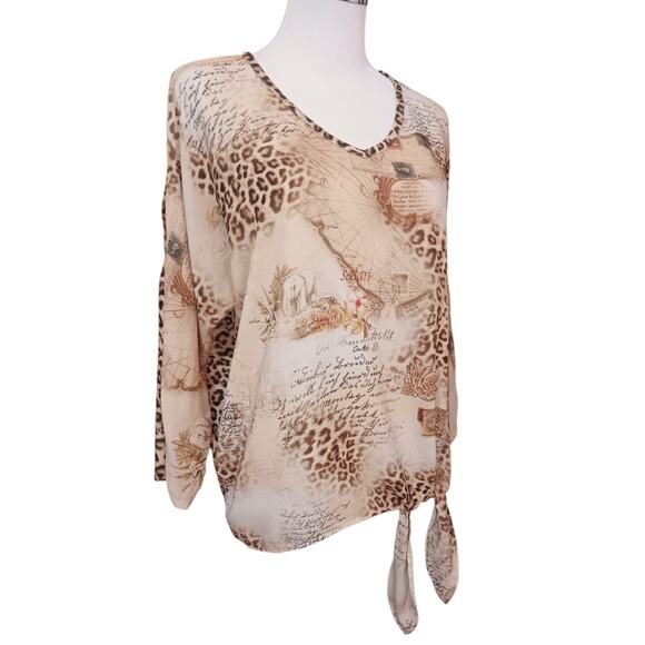 CHICO'S 1 Cute Travel Print Split Sleeves Blouse‎ Top M/8 Animals Maps Safari - Picture 13 of 16